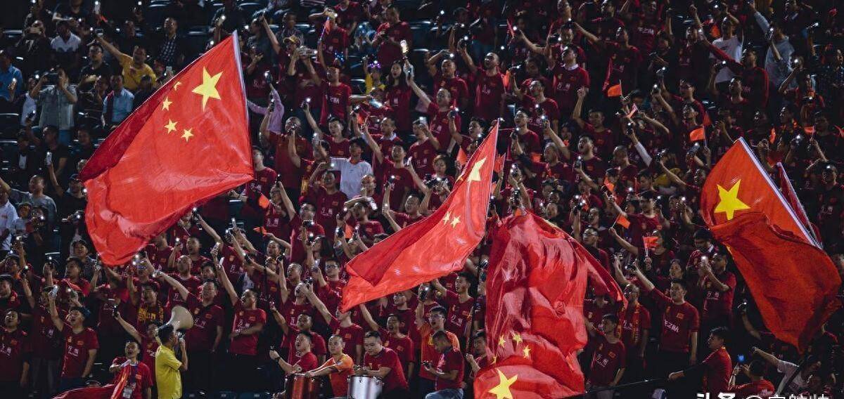 南宫娱乐- 官宣日突围战来临，尼斯围绕世预赛防线松动，质疑声四起，纪律约束更严格