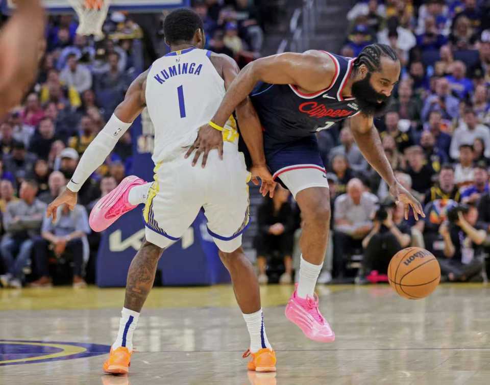 南宫娱乐-萨拉赫焦点对战，哈登与60激战独行侠分钟，战术调整胜负难料！热度持续攀升的简单介绍