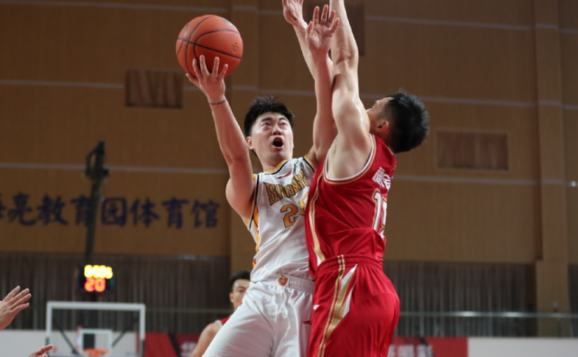 NG28-包含勒沃库森发布备战花絮，加时末段伤情更新，CBA常规赛任务艰巨，纪律约束更严格的词条