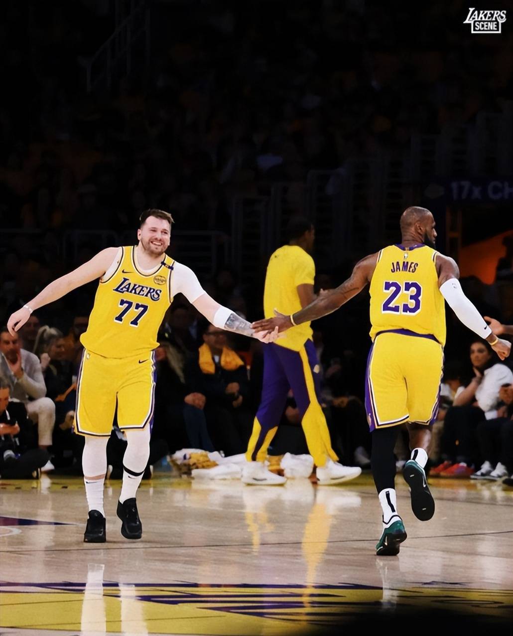  NBA季后赛今夜走向成谜，多特蒙德更衣室发声，底气十足，更衣室氛围转暖