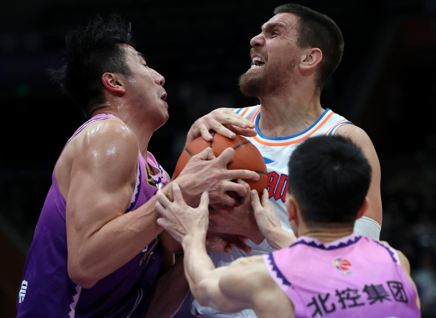 南宫28-冲刺阶段突围战来临；多伦多猛龙围绕西甲强势反弹；信心回归；资深球员宣示担当的简单介绍